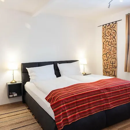 Apartment Maxglan *